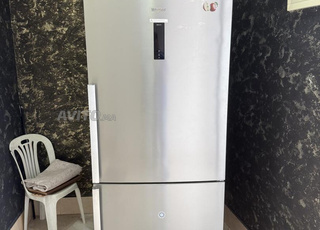 Réfrigérateur Whirlpool en excellent état