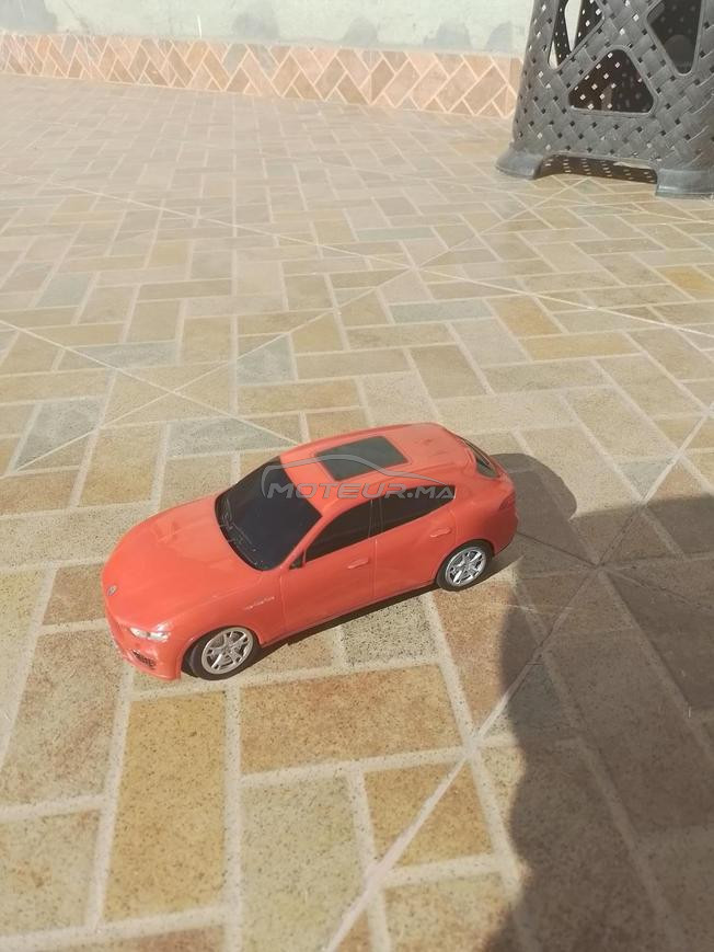 Maserati car li bghaha katji wa3ra f set up
