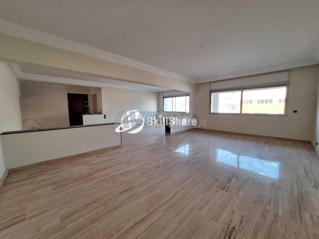 شقة 217 متر مربع للإيجار في كوتييه الدار البيضاء