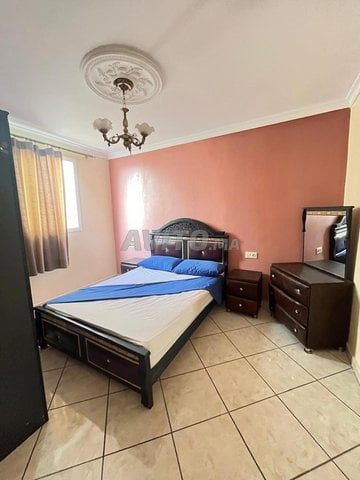 Appartement meublé à louer à la journée dans le quartier de l'aéroport, wifi gratuit