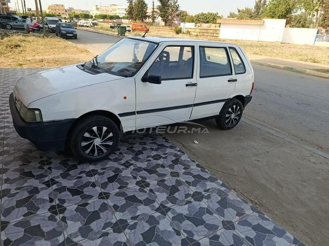 fiat uno essence 