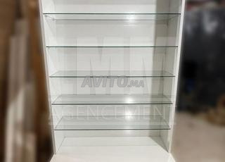 حامل عرض خشبي