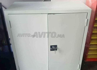 Mobilier métallique design à BOSKOURA