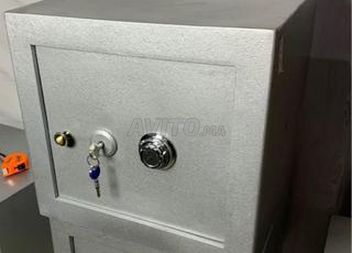 خزنة حديدية 40 سم 70 كجم