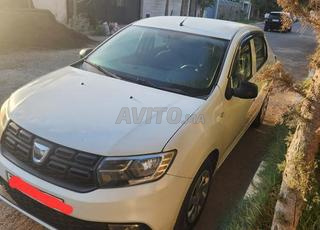 داسيا لوغان إيسونس