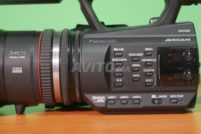 4 كاميرا Panasonic AG-AC90