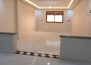 Duplex à vendre à un prix raisonnable avec conditions de soutien