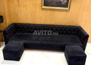 Canapé avec deux tabourets noir