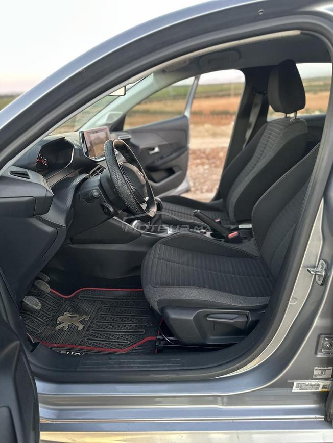 Peugeot 208 Diesel Manuelle 2022 à Berkane