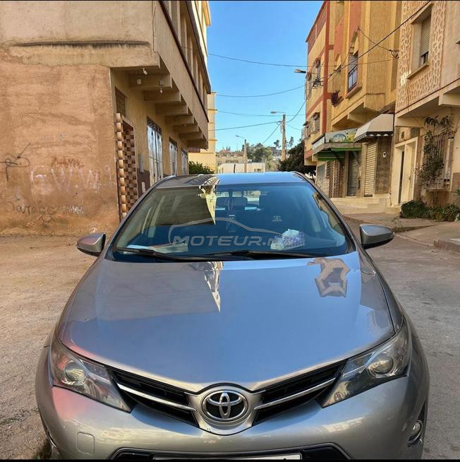 toyota auris 2015 