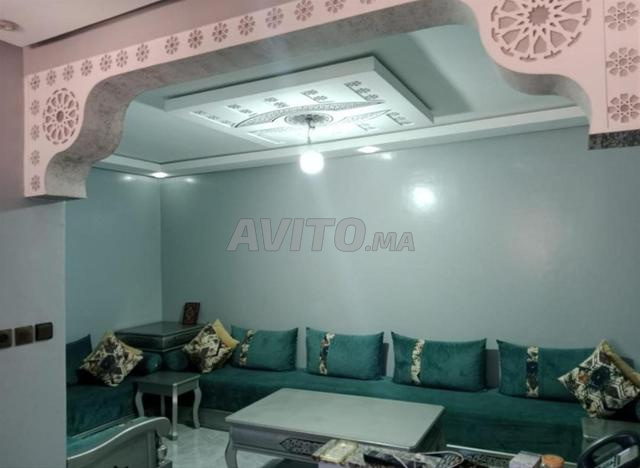 شقة للإيجار مع موقف سيارات مقابل الشقة