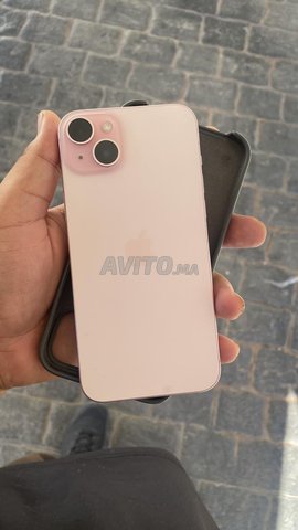 Iphone 15 plus bypass 92 etat 256gb