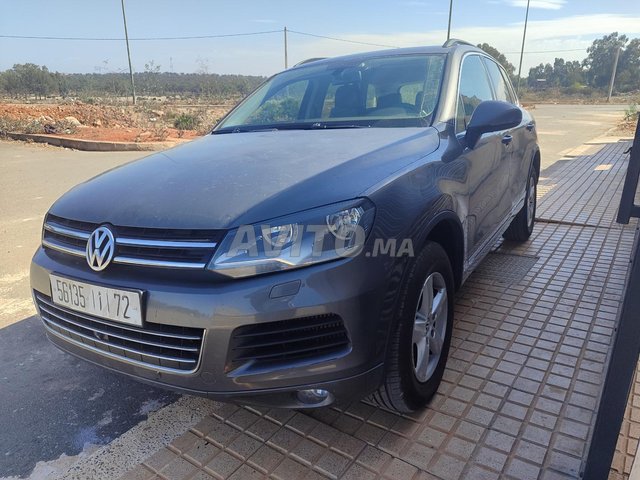 فولكس فاجن طوارق V6 بولمان