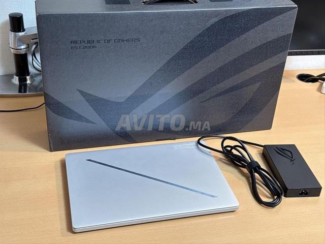 ASUS ROG Zephyrus G16 RTX 5090 Ultra 9 64 Go 2 1T - 2