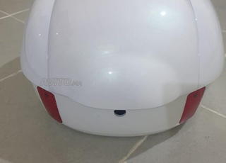 Caisse de bagage pour moto et scooter