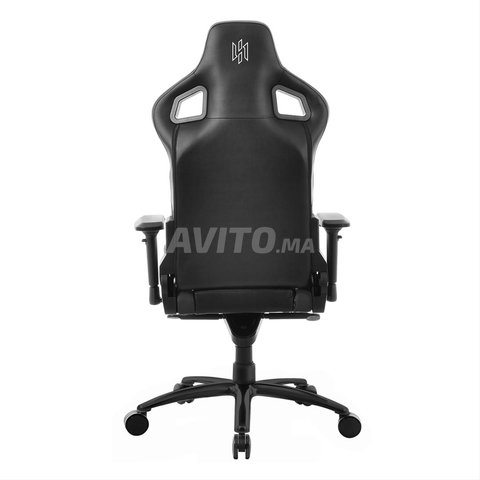 كرسي SKILLCHAIRS Throne Series (أسود / أسود)