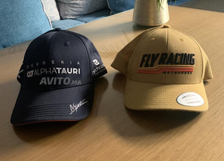 Casquettes AlphaTauri & Fly Racing made in france🇫🇷