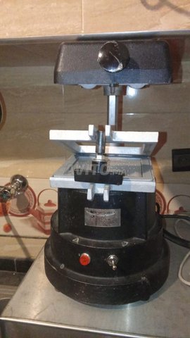 آلة تشكيل الفراغ