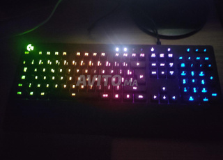Clavier et souris et casque gaming