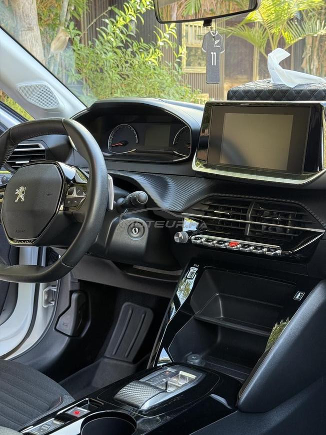 peugeot 208 2022 automatique 