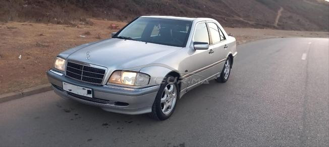 Mercedes-Benz250