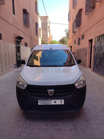 داسيا دوكر كوميرس