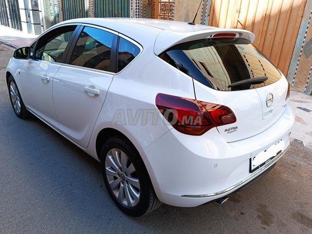 OPEL ASTRA TRÈS BONNE ÉTAT 