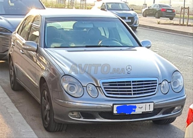 Mercedes-Benz 220 Diesel Automatique 2003 à Agadir