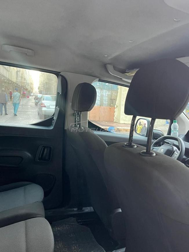 بيجو ريفتر بنزين يدوي 2021 في سلا