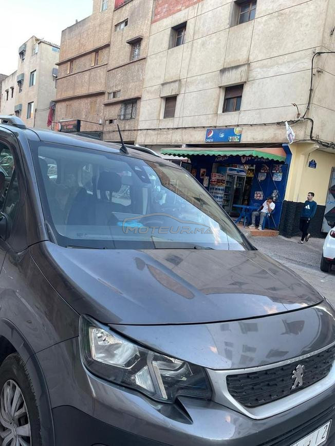 بيجو ريفتر بنزين يدوي 2021 في سلا
