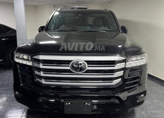 تويوتا لاند كروزر ديزل أوتوماتيكي 2025