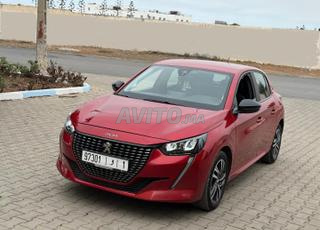 208 كاملة المواصفات فئة أكتيف