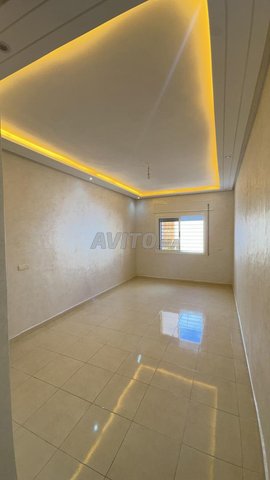 Superbe appartement à vendre à Al-Azib Haj Qaddour