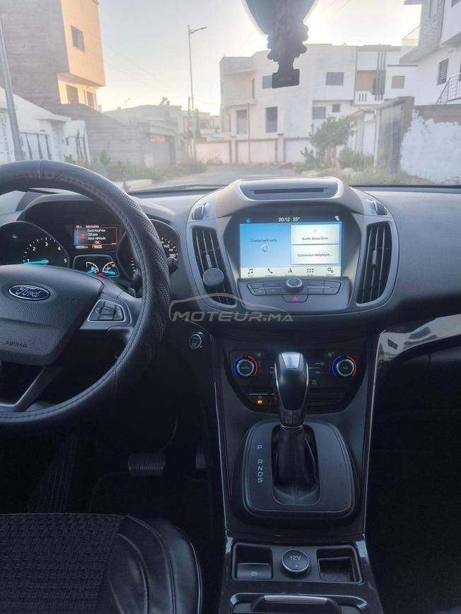 A vendre Ford kuga Diesel Automatique .