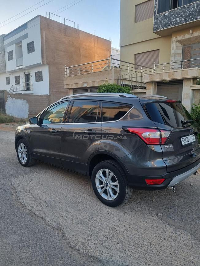 A vendre Ford kuga Diesel Automatique .