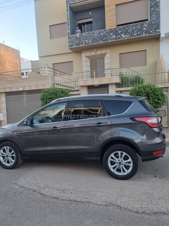 A vendre Ford kuga Diesel Automatique .