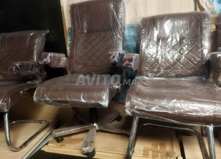 Chaises excellentes au prix d'usine