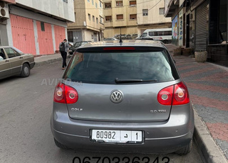 Voiture en bon état, bienvenue à l'acheteur