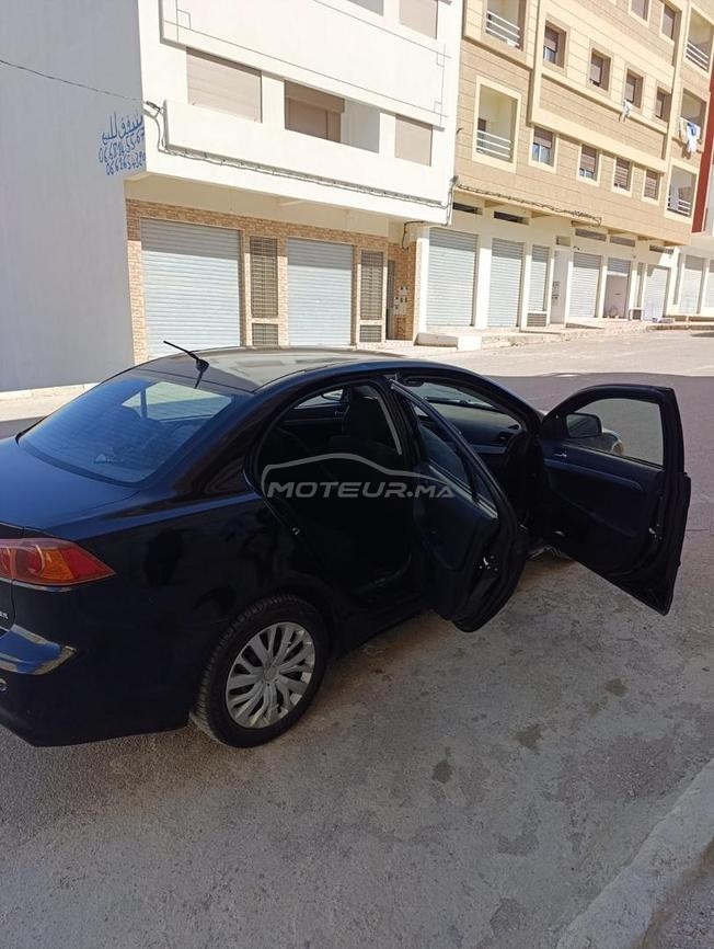 Voiture Mitsubishi lancer model 2011 