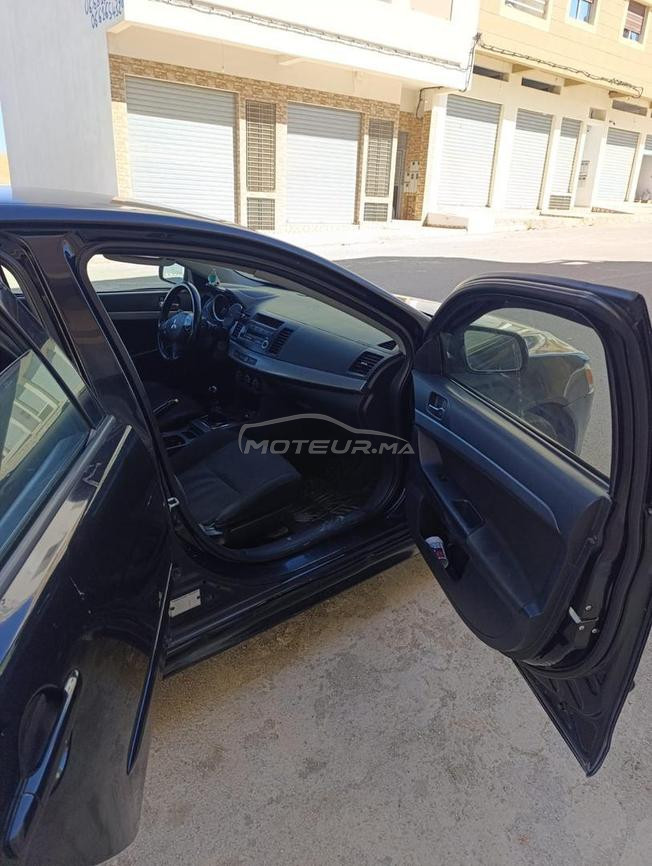 Voiture Mitsubishi lancer model 2011 