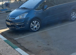 Citroën C4 7 portes très bon état