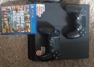 PS4 3 Manettes originales cd GTA