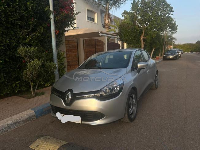   vente une clio 4 année 12/2013