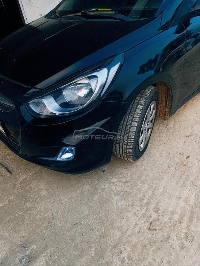 hyundai accent modèle 2015 très bonne état 