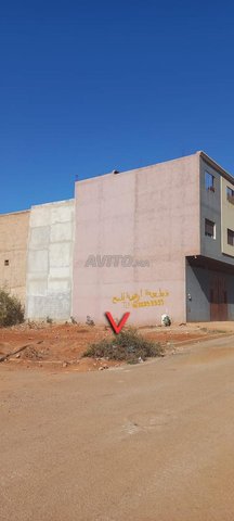 أرض 110م2 واجهتين