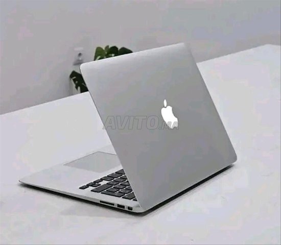 MacBook Air i5 Slime 2015 disc 256 SSD batterie 6h