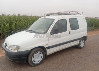 Partenaire avec presse à café