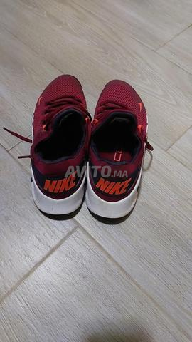 👟 Baskets Nike rouges taille 41 en très bon état - 2