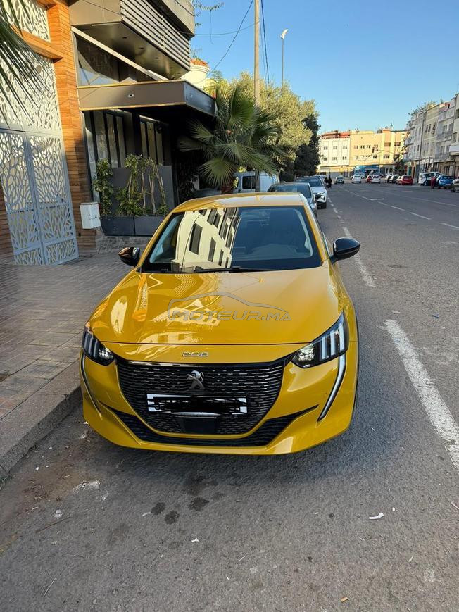 Peugeot 208 modèle 2023 GT ligne 