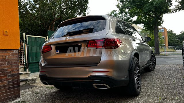 مرسيدس بنز الفئة GLC 300 AMG PANO HUD 360Cam